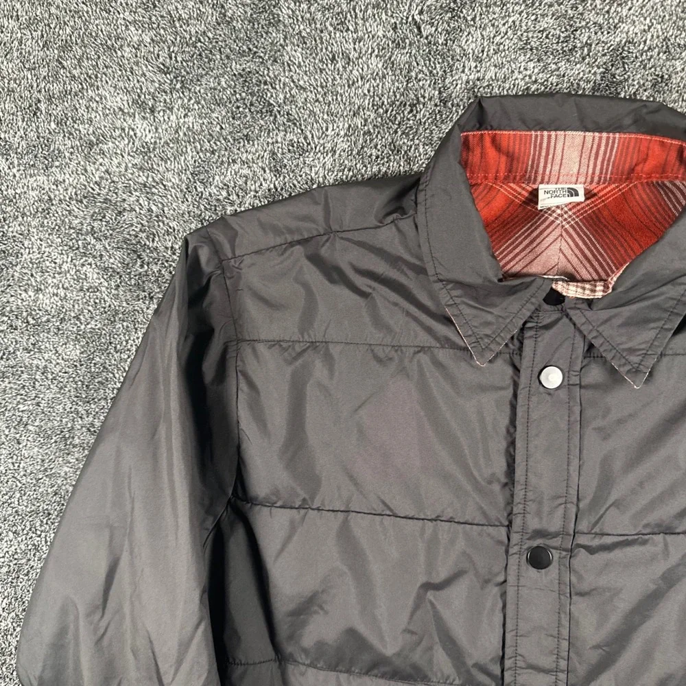 The North Face Jacket Mens S Reversible Quilted Plaid Flannel Black Red Puffer
